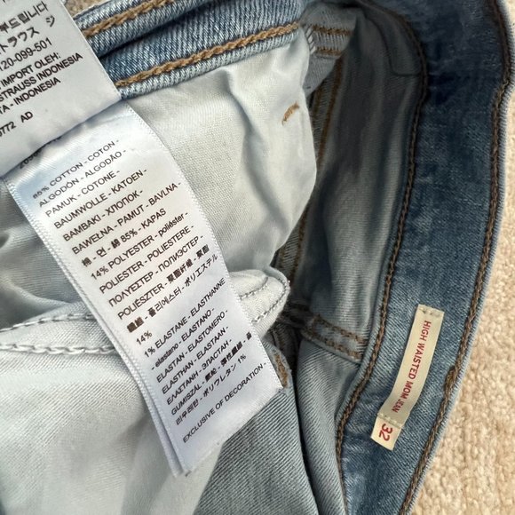 Levi's High Waisted Mom Jeans 32 Blue - Picture 9 of 10